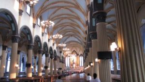 El interior de la Catedral de Santo Domingo de Fuzhou