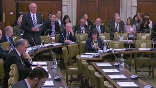 El Parlamento británico debate sobre la sustracción forzada de órganos de personas vivas en China