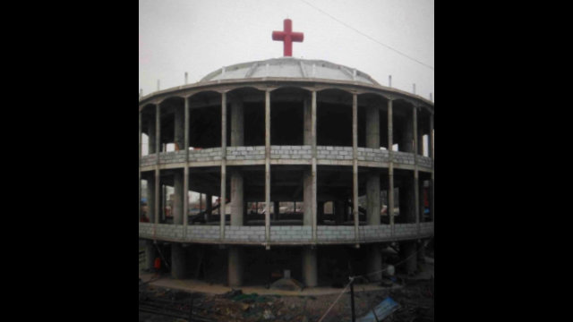 La iglesia de Mazhuang todavía estaba siendo construida cuando fue demolida.