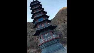 Varias pagodas y templos budistas fueron clausurados o destruidos (Video)