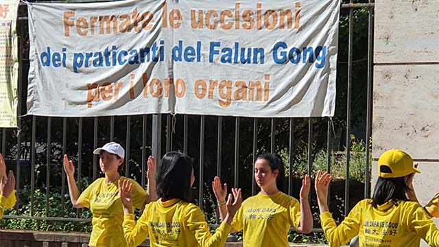 la protesta llevada a cabo en Roma 1