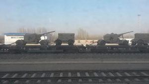 fueron trasladados por ferrocarril hasta Jotán armas de campo y camiones de municiones